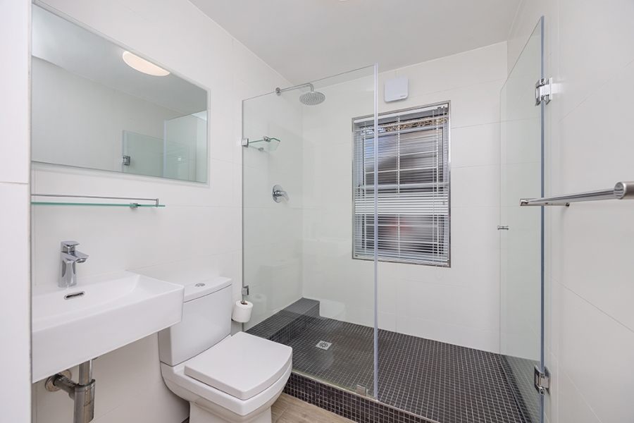 To Let 2 Bedroom Property for Rent in Rondebosch Western Cape